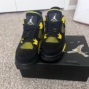 Thunder Jordan 4